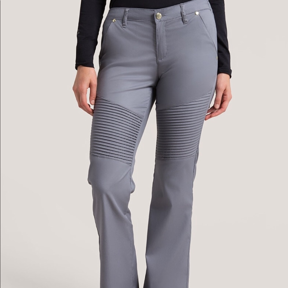 Jaanuu pintuck scrub pants